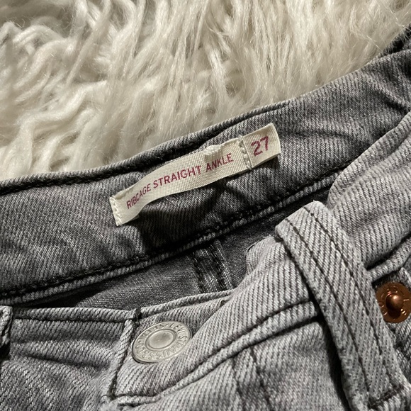 Levi’s Ribcage Straight Ankle Jean in Cosmic Chatter - Picture 2 of 6